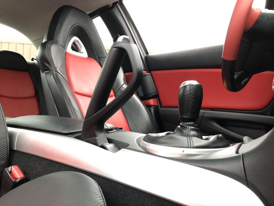 Интерьер Mazda RX-8 2005 года  (фото 133 из 197)